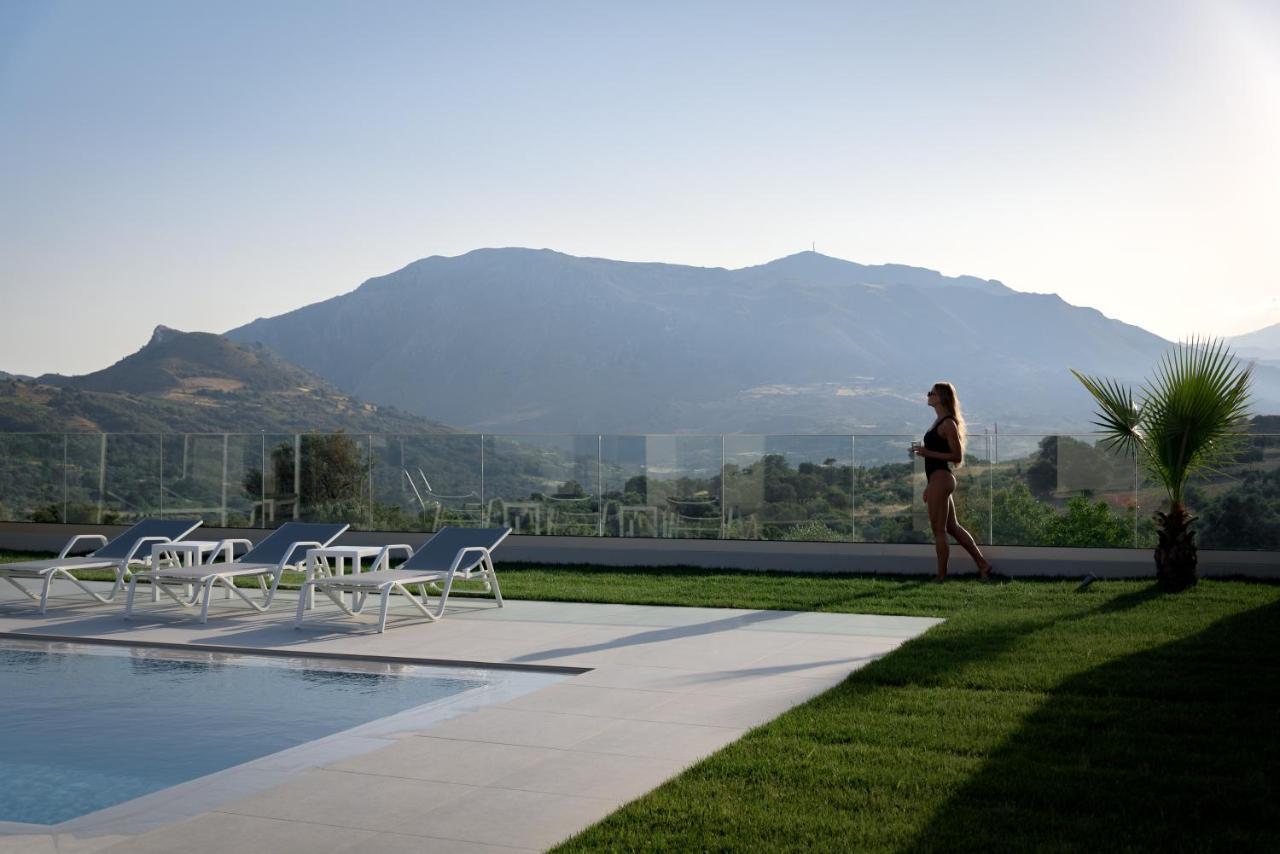Eolides Villas , Quite Idyll Of Rural Bliss,By Thinkvilla Lambiní Exteriör bild